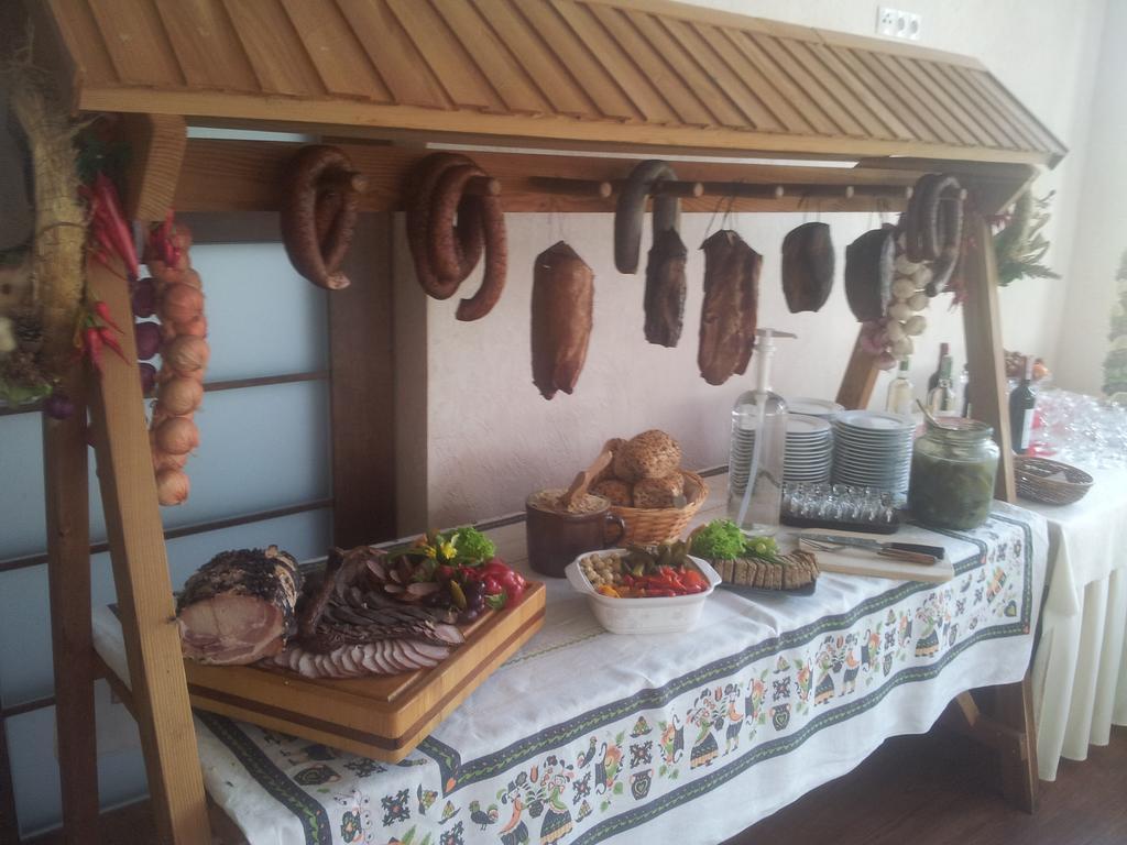 Hotel Pawlakowa Zagroda Grabiny-Zameczek Esterno foto