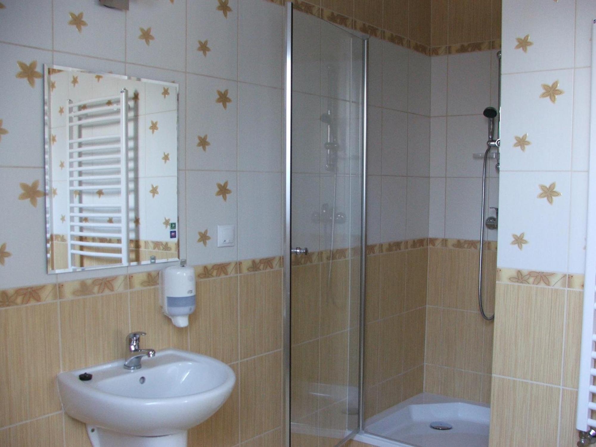 Hotel Pawlakowa Zagroda Grabiny-Zameczek Esterno foto
