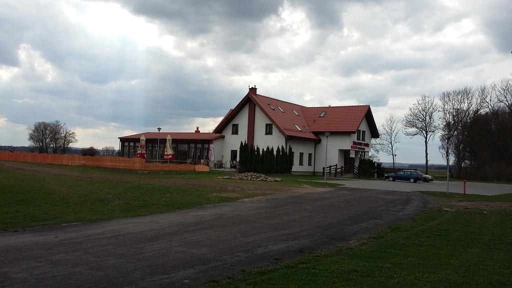 Hotel Pawlakowa Zagroda Grabiny-Zameczek Esterno foto