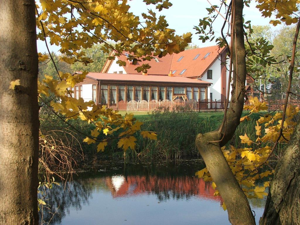 Hotel Pawlakowa Zagroda Grabiny-Zameczek Esterno foto